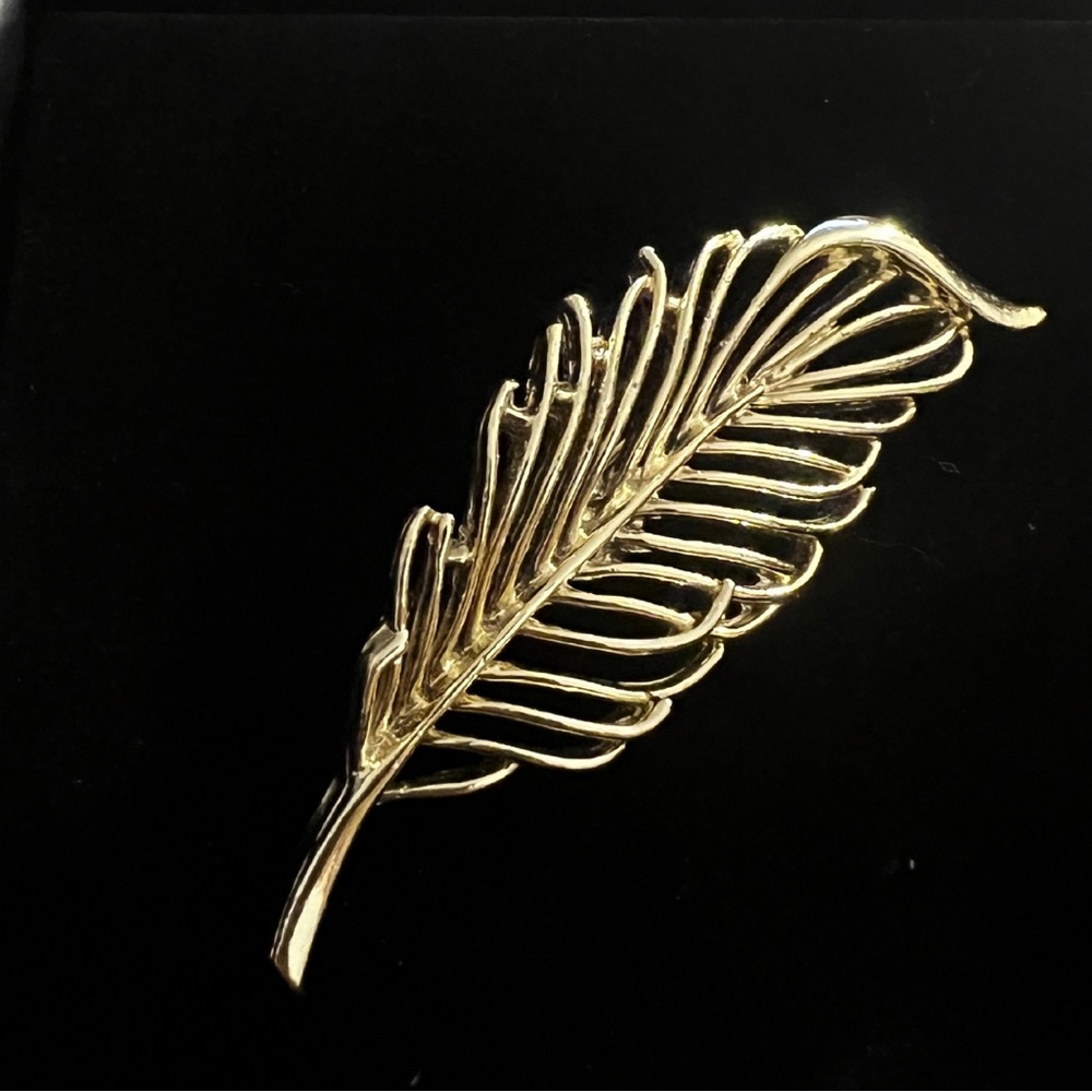 Golden Feather Brooch by Gerry’s